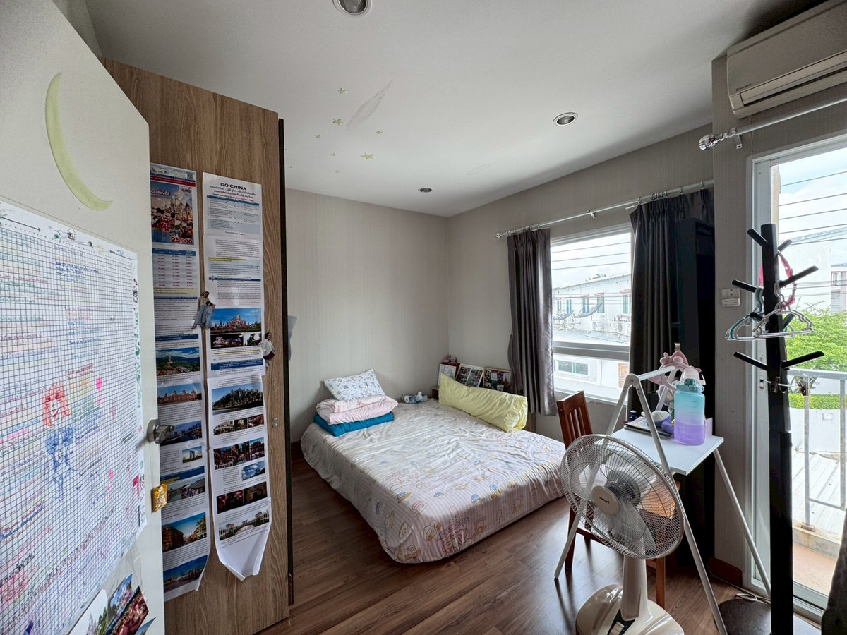 For SaleTownhomePattanakan, Srinakarin : Townhouse for sale, Villette Lite Pattanakarn 38 (Villette Lite Pattanakarn) near Triam Udom Phatthanakan (N.1911)