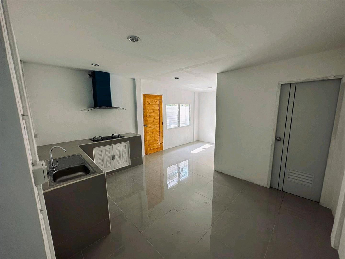 ขายทาวน์โฮมแจ้งวัฒนะ เมืองทอง : ขายด่วน!! ทาวน์เฮ้าส์ แยกปากเกร็ด นนทบุรี