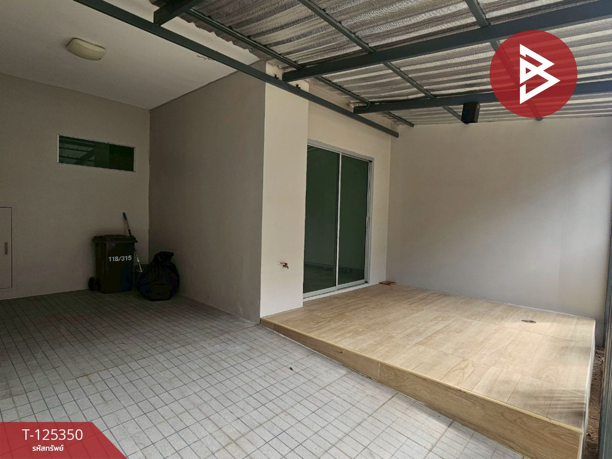 Townhouse for sale Pruksa Ville Village 66/1 Bangna-Nam Daeng Samut Prakan Loading...