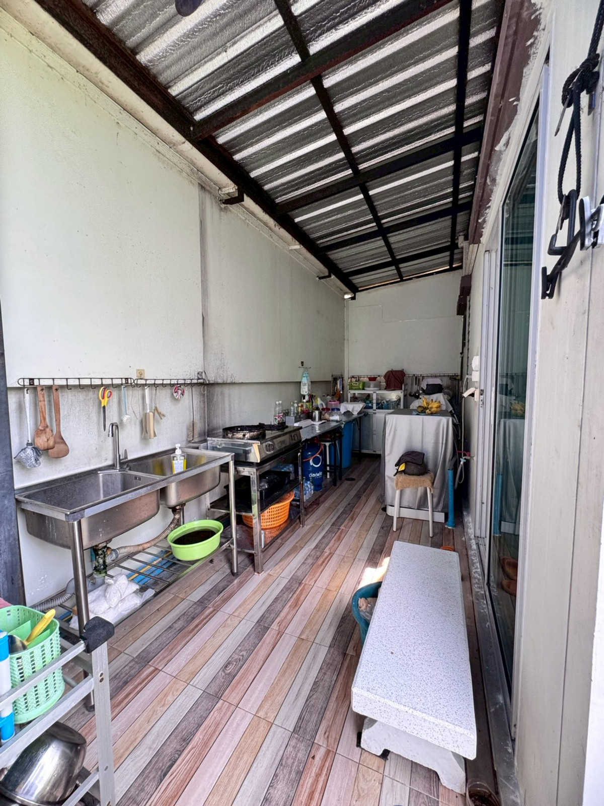 For SaleTownhomePattanakan, Srinakarin : Townhouse for sale, Villette Lite Pattanakarn 38 (Villette Lite Pattanakarn) near Triam Udom Phatthanakan (N.1911)