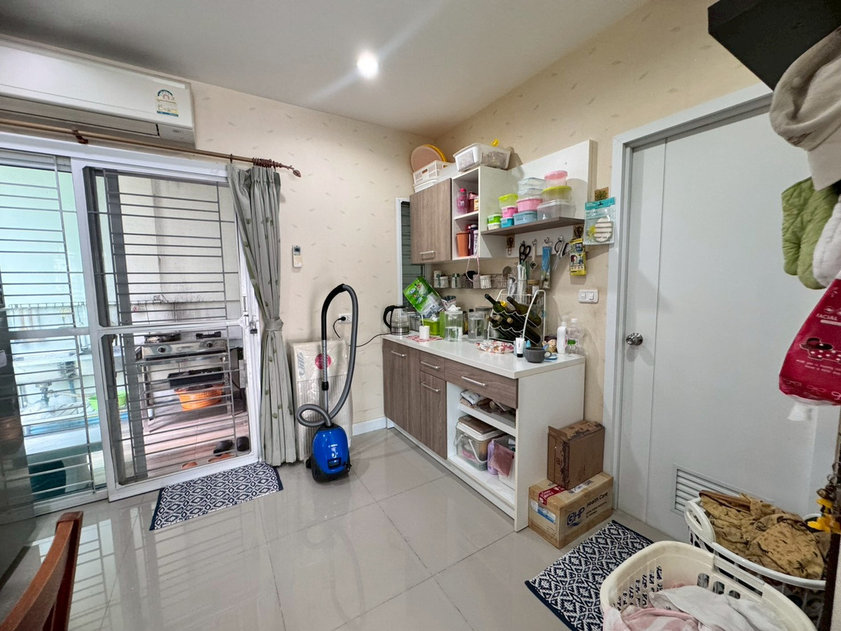 For SaleTownhomePattanakan, Srinakarin : Townhouse for sale, Villette Lite Pattanakarn 38 (Villette Lite Pattanakarn) near Triam Udom Phatthanakan (N.1911)