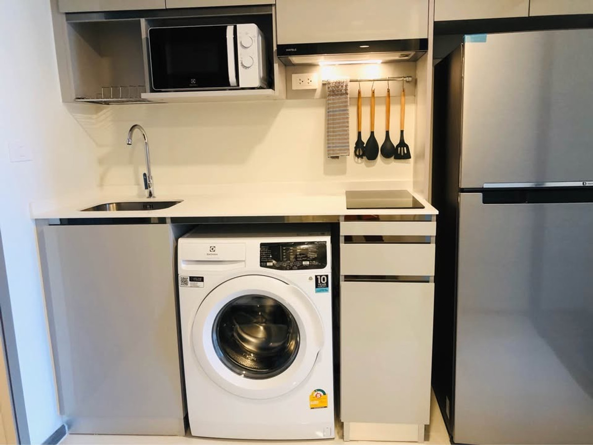 For Rent Knightsbridge Sapce Rama9  , Fully furniture and ready to move in  //Ask more info  LineID:@thirdproperty  Loading...