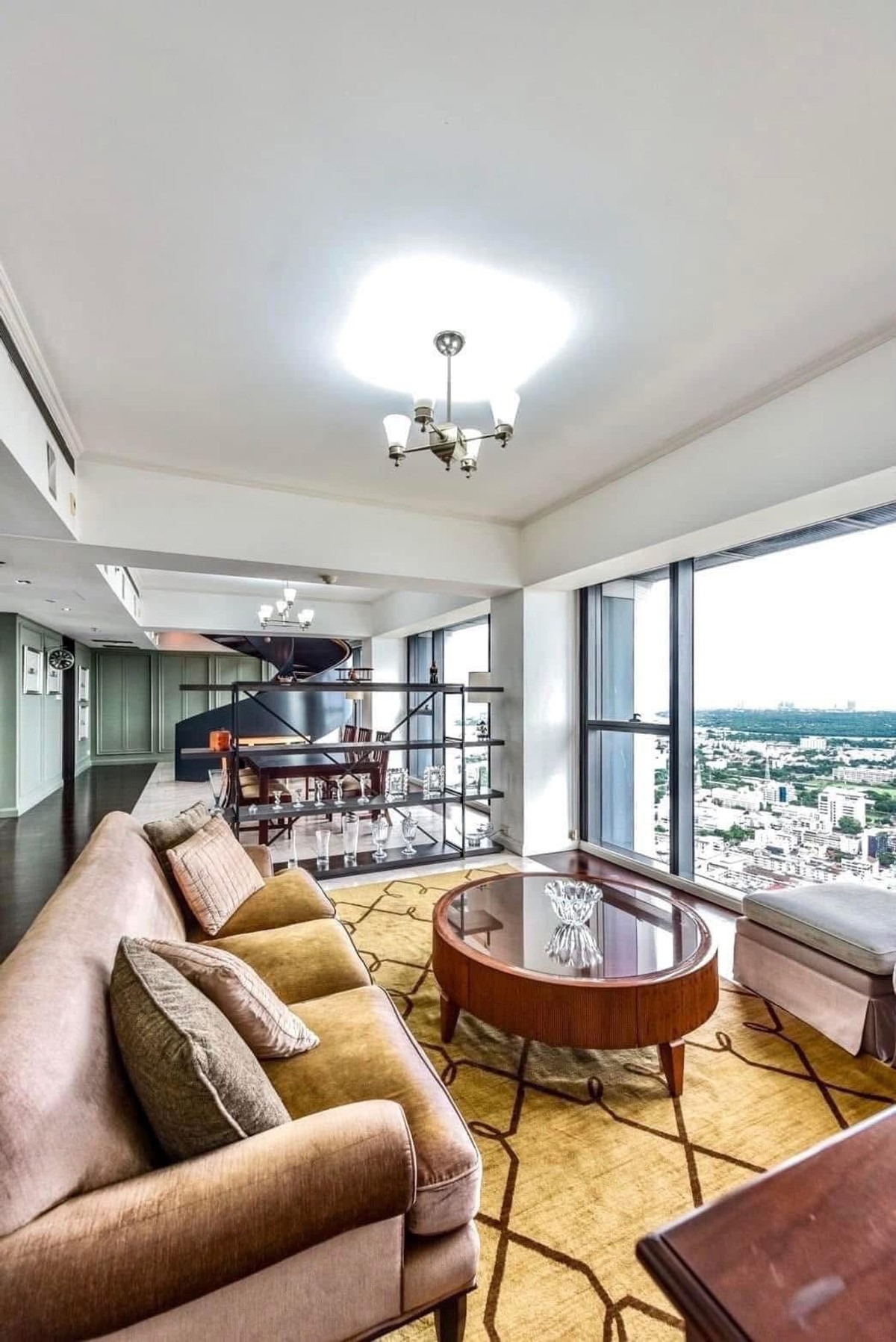 For RentCondoSathorn, Narathiwat : For rent: The Met Condominium, South Sathorn Road.