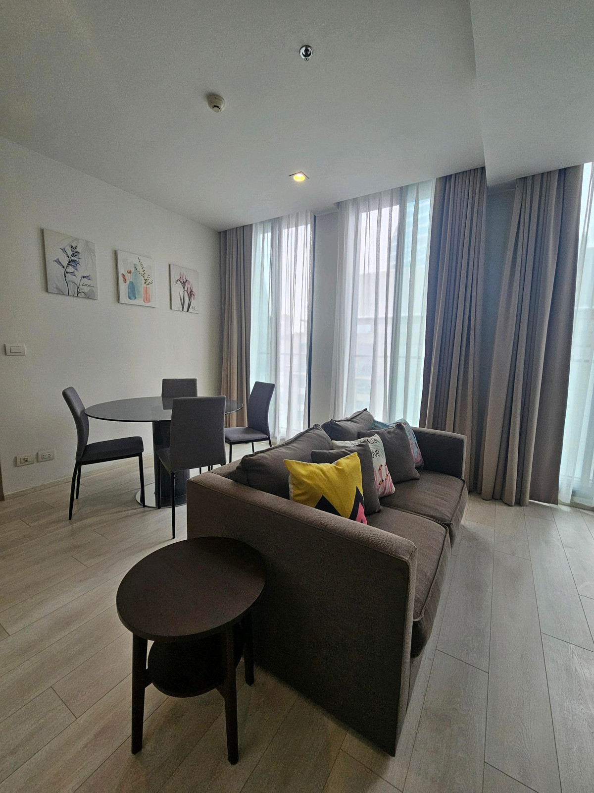 ให้เช่า🔥 Noble Ploenchit 2 ห้องนอน 90ตรม. 60,000 บาท/เดือน Loading...