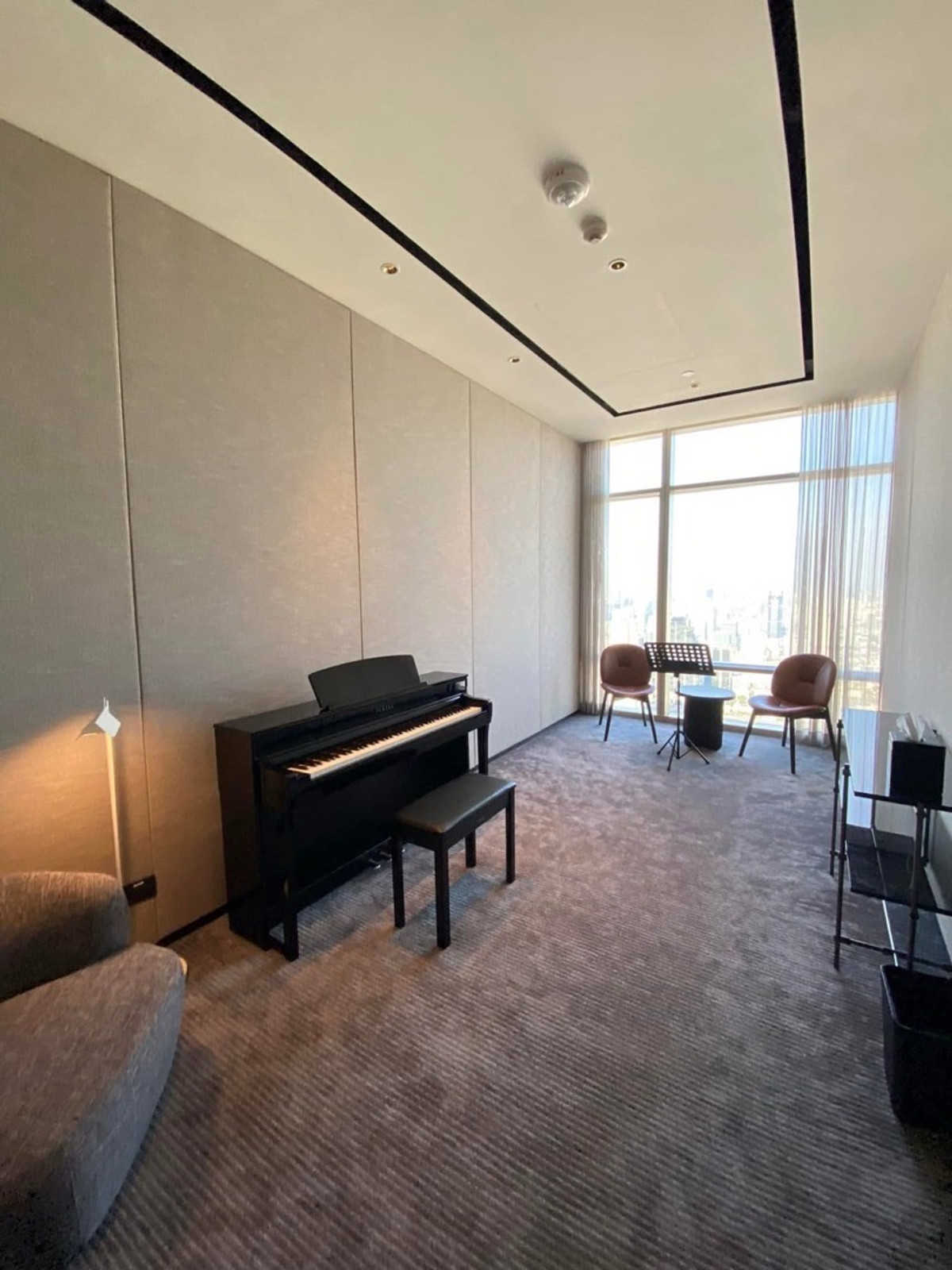 Four Season Private Residences for rent  Loading...