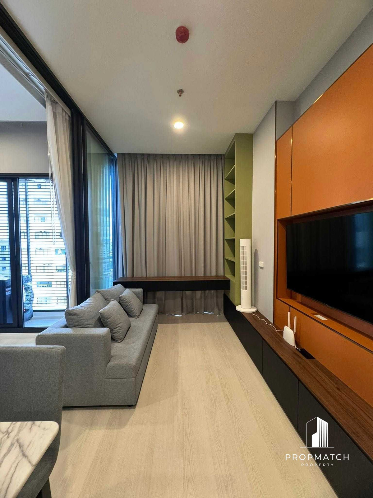 ✨Flash Deal ✨Mazarine Ratchayothin( 1Bed 1Bath 33.45SQM.) แต่งครบพร้อมอยู่ !! เพียง 21,000บาทต่อเดือน Tel.0981315848 @propmatch Loading...