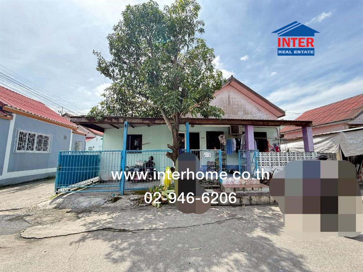 Single house, 1 floor, 24 sq m, Sap Charoen Village. Soi Liabwaree 29, Liabwaree Road, Nong Chok District, Bangkok Loading...