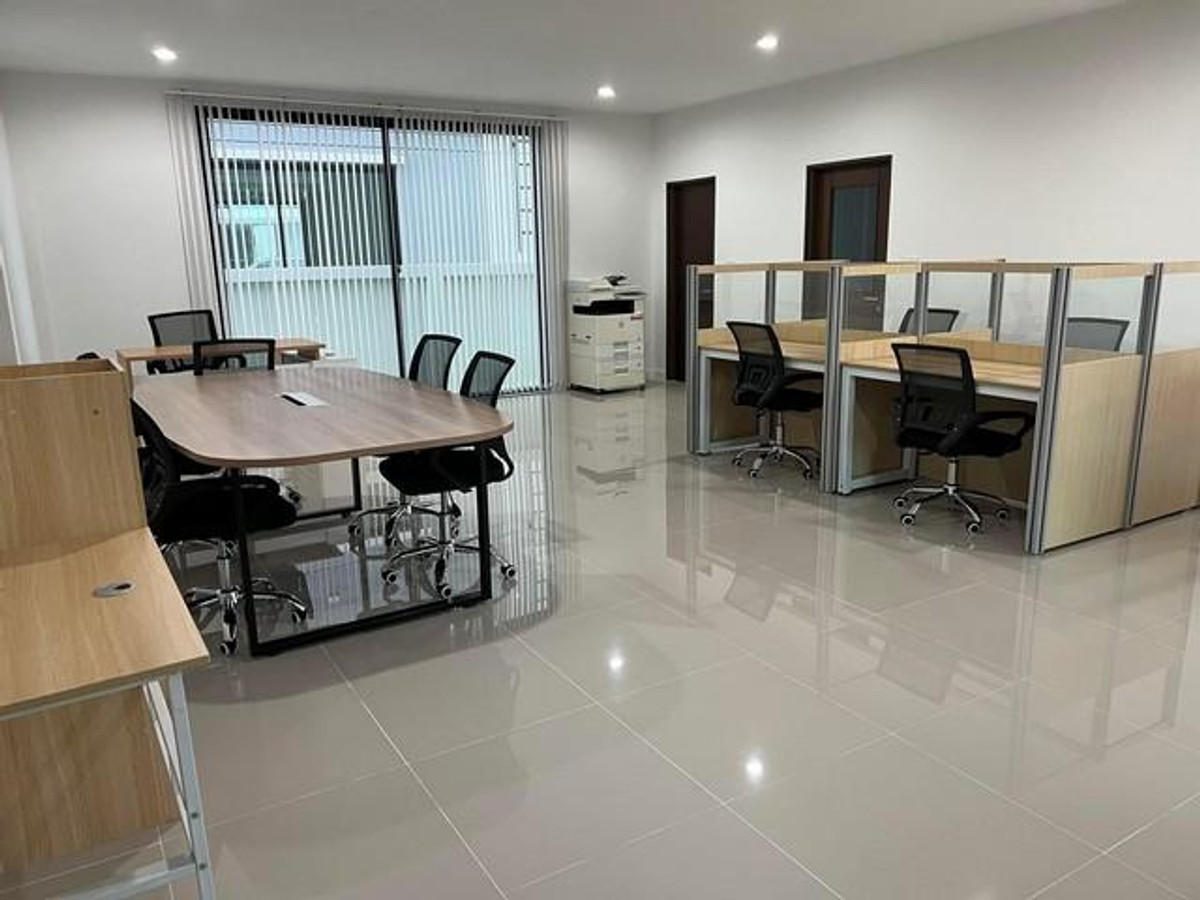4-story detached house for rent The Best Kingkaew-Suvarnabhumi Project, Soi Kingkaew 19 Near Suvarnabhumi Airport Suitable for living and making a home office. Loading...