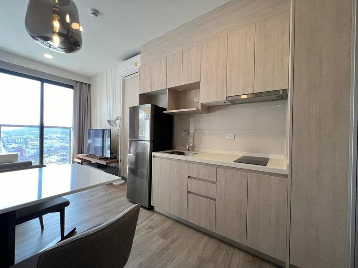 Condo for rent, Keene Center, Sriracha, beautiful, luxurious room, Japanese style, ready to move in. Loading...