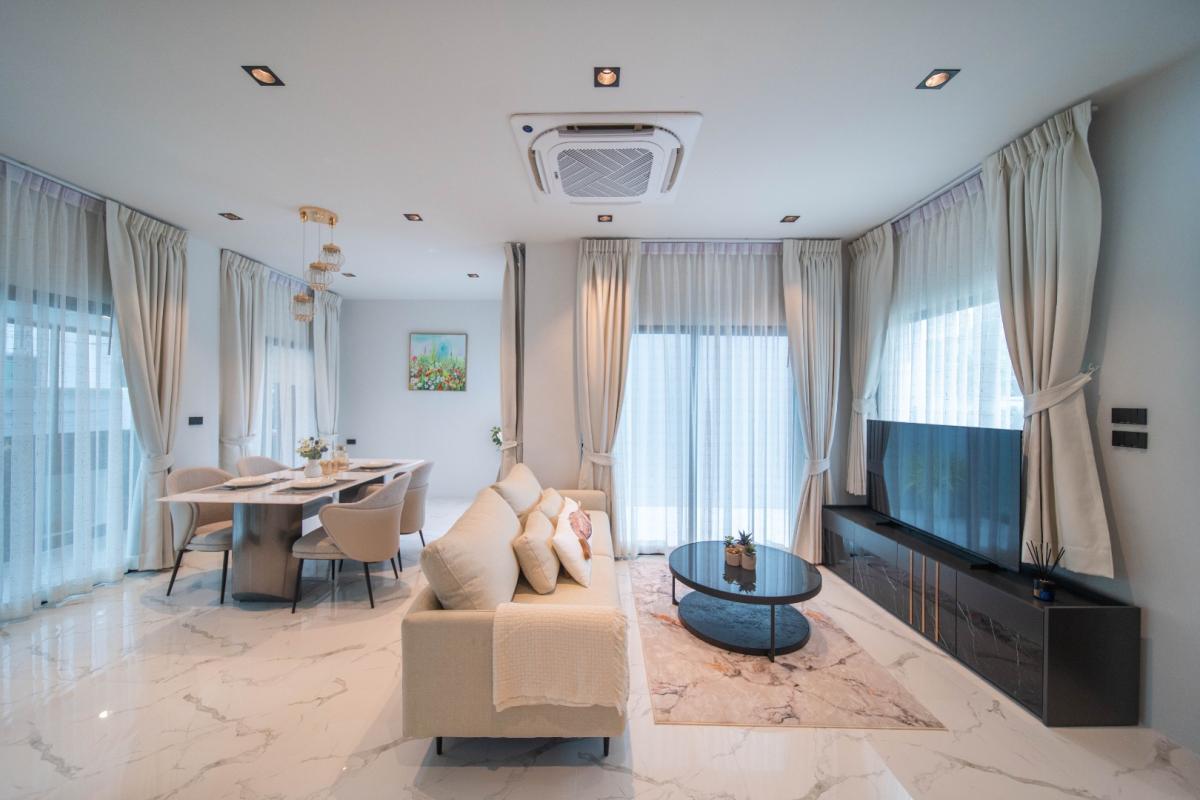 For RentHouseRama9, Petchburi, RCA : 🔥For urgent rent🔥89 Residence Ratchada-Rama 9, convenient transportation, near The Street / Big C Ratchada, fully furnished, ready to move in immediately.