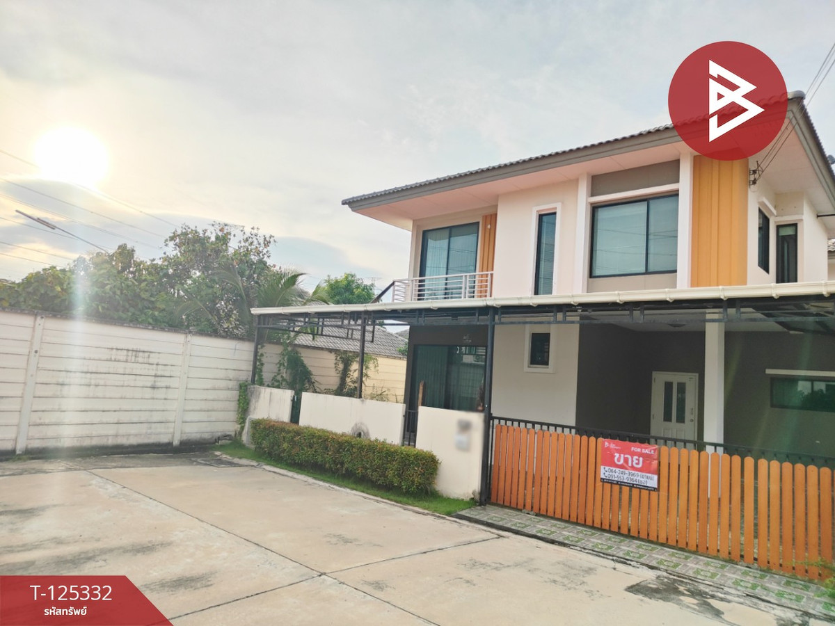 Semi-detached house for sale, The Trust Village, Ban Pho, Chachoengsao. Loading...