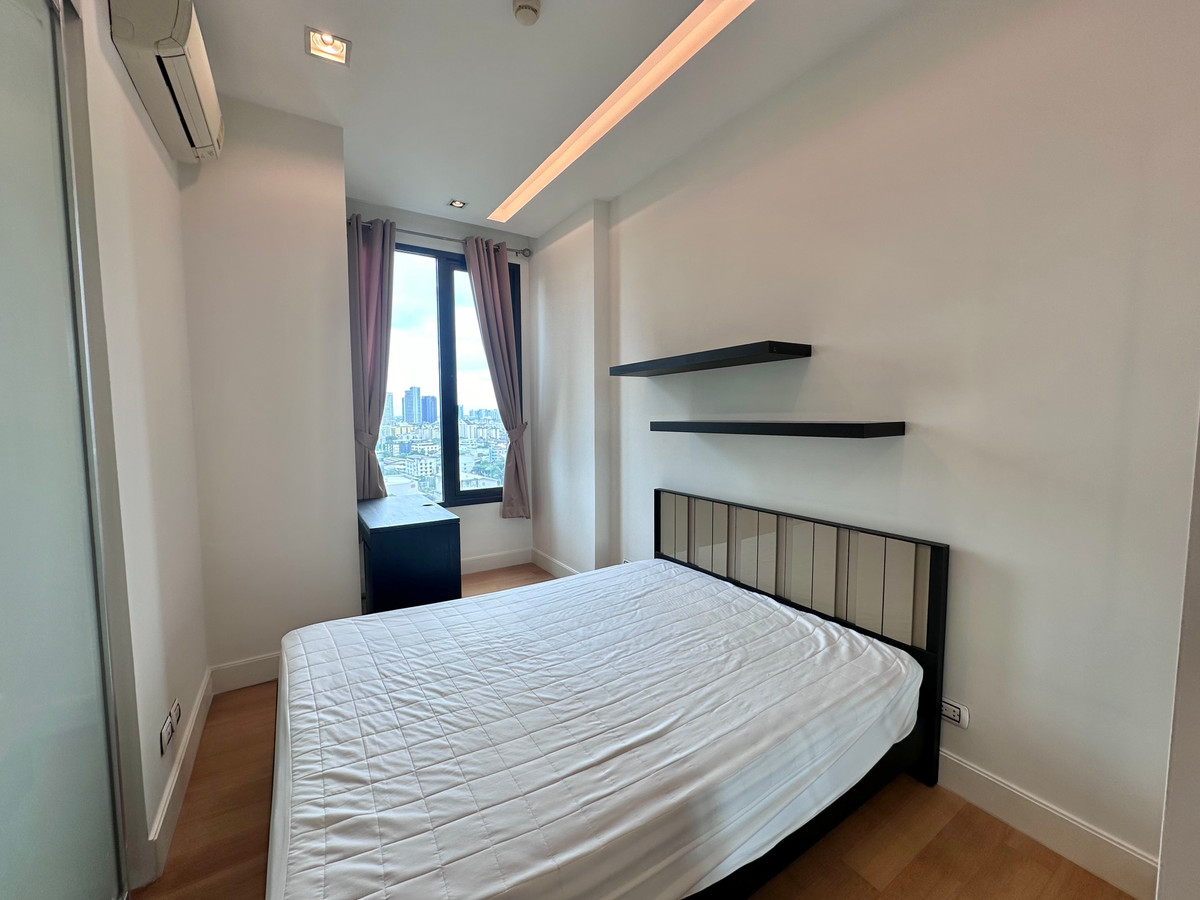 ขายด่วนราคาถูกที่สุดในตึก 🌈✨EQUINOX Paholyothin-Viphava 1 bed 1 bath ห้องสวย พร้อมอยู่  โทร 092-2462653 Donut Loading...