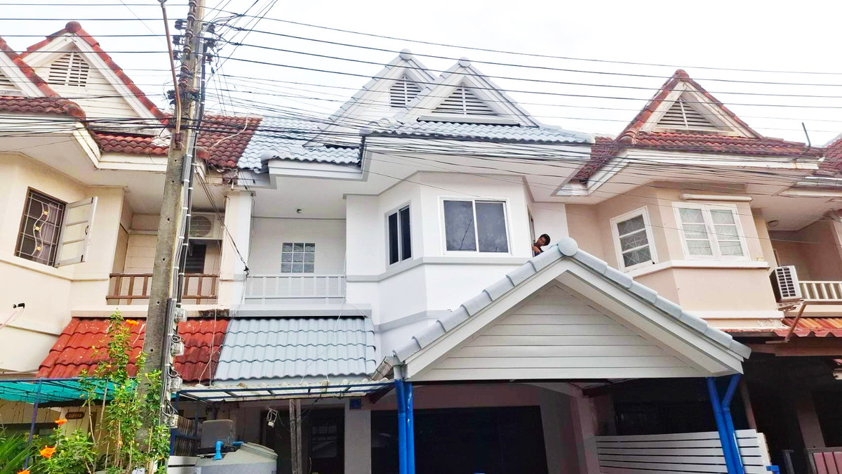 ขายทาวน์โฮมนวมินทร์ รามอินทรา : ขายทาวน์โฮม 2ชั้น รีโนเวทใหม่ หมู่บ้านเฟิร์สโฮม ซ.ร่วมมิตรพัฒนา แยก7 