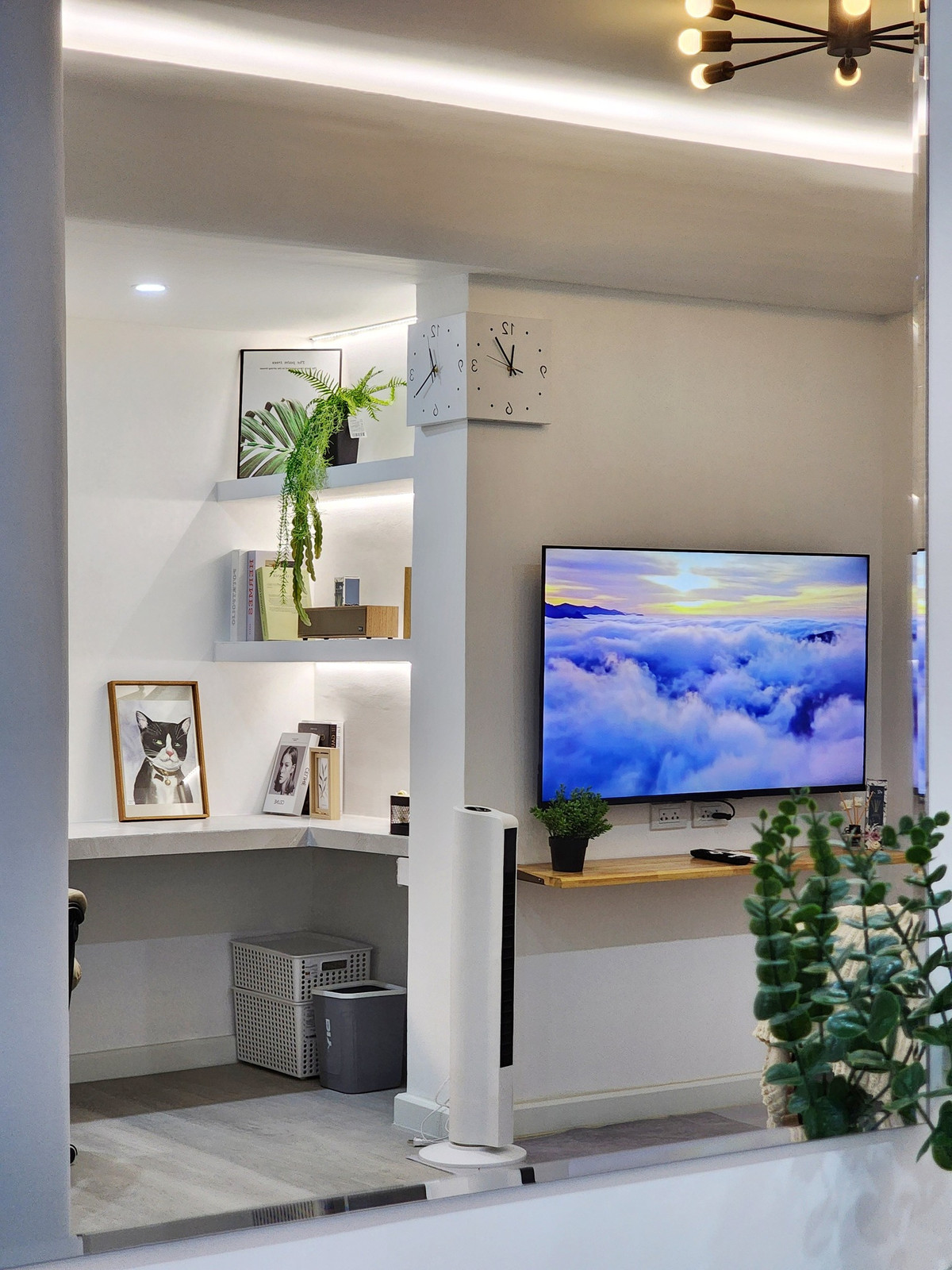 ขายคอนโดเชียงใหม่ : ศรีอนันต์ คอนโด ทาว์น  ห้องมุม รีโนเวทใหม่ หลัง รพ.เทพปัญญา สไตล์ Modern ใกล้ Central Fest 1 นาที 