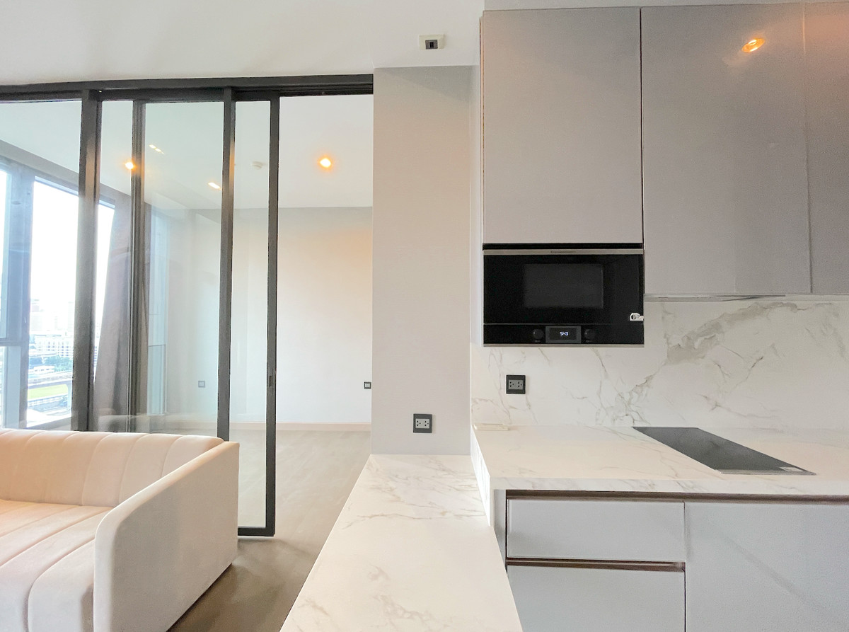 For SaleCondoRama9, Petchburi, RCA : 🔥 Urgent sale 🔥 Cheapest, beautiful room, new, exactly like the cover, corner room, spacious room Call 0619824959