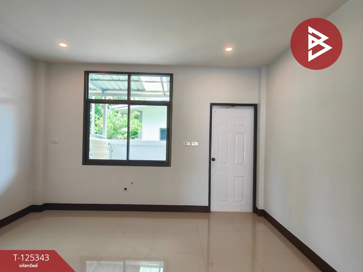 ขายอาคารพาณิชย์ 2 ชั้น เนื้อที่ 22 ตร.วา หนองแค สระบุรี Loading...