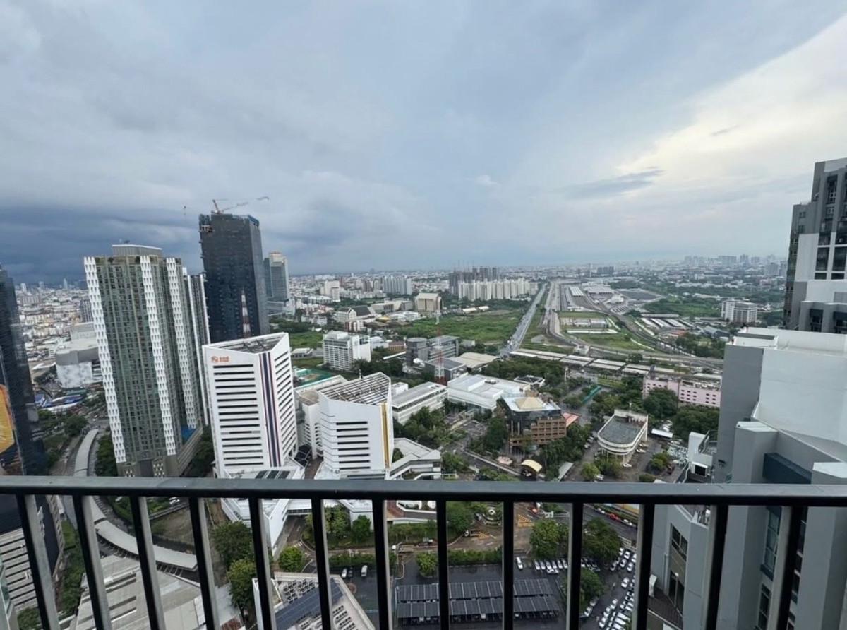 For SaleCondoRama9, Petchburi, RCA : 📍Belle Grand – Rama 9, beautiful view room