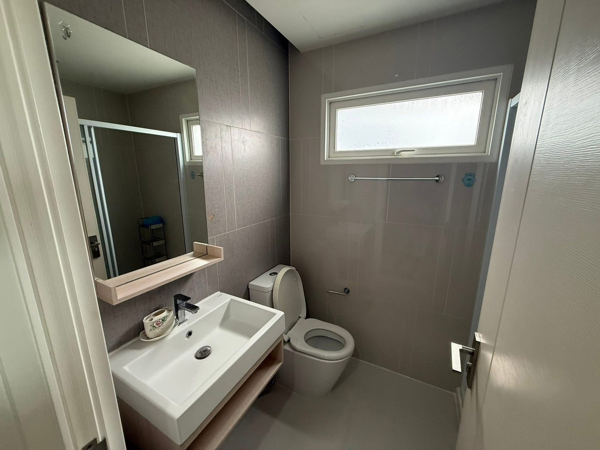 ให้เช่าคอนโดสาทร นราธิวาส : ให้เช่า 📍 The Key Sathorn - Charoenrat 📍 2 ห้องนอน 2 ห้องน้ำ เฟอร์นิเจอร์ และ เครื่องใช้ไฟฟ้าครบ ใกล้ BTS สุรศักดิ์