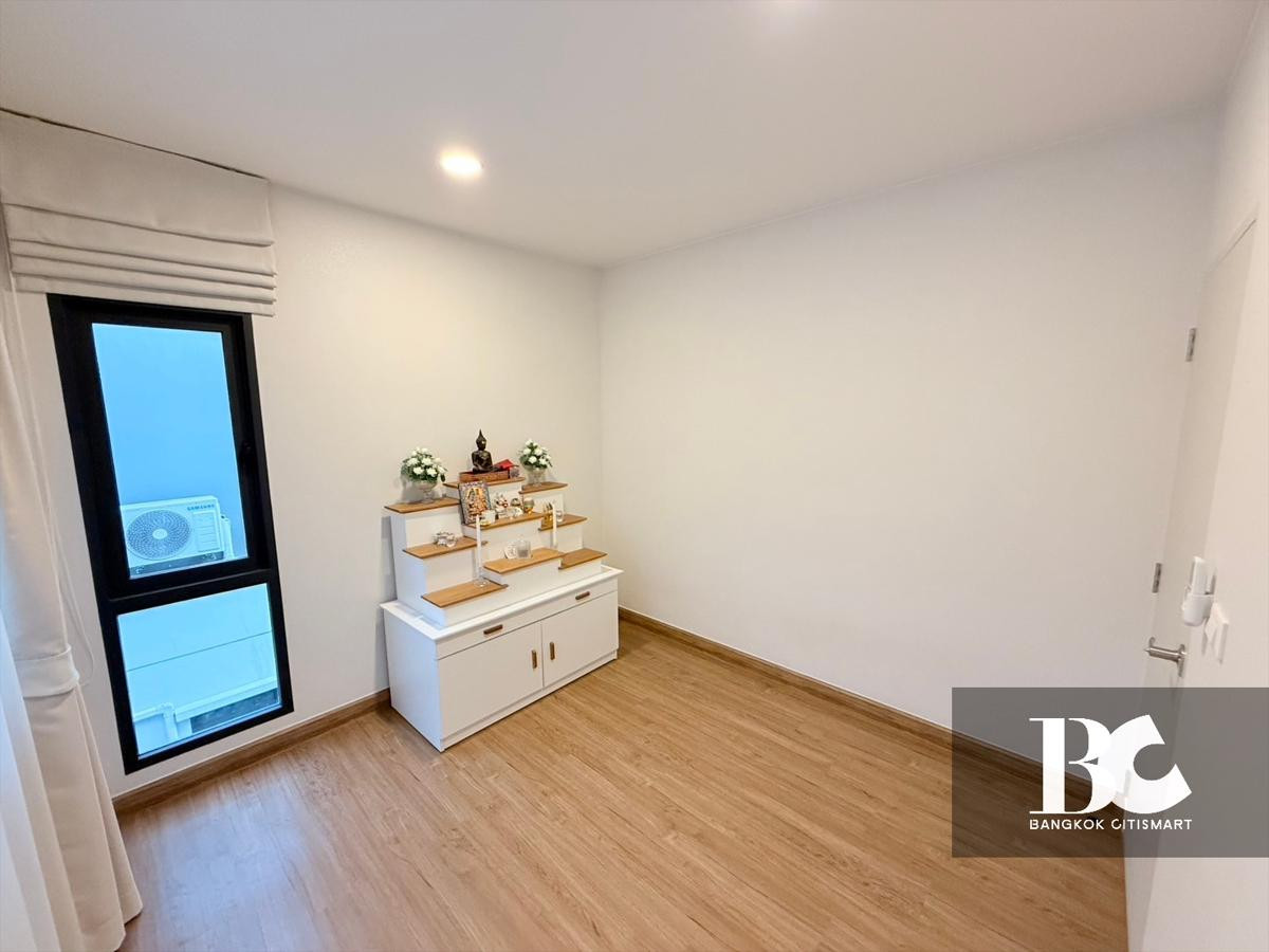 Single house for sale, Centro Bangna, Centro Bangna, near Mega Bangna. Loading...