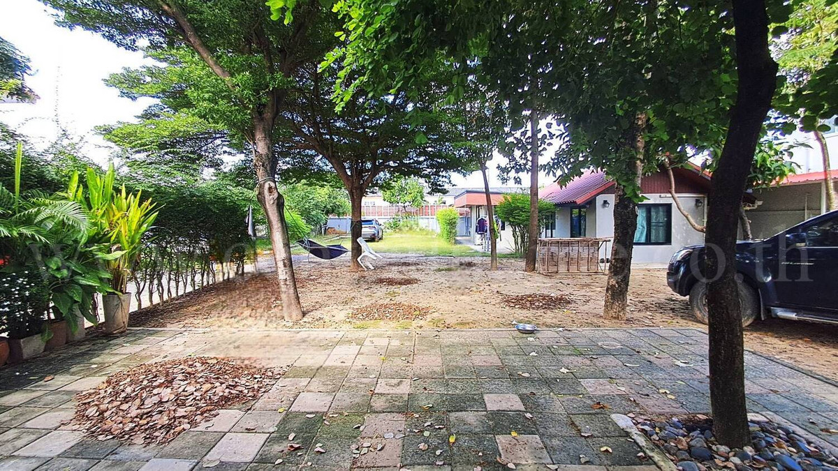 บ้านเดี่ยว พร้อมที่ดินถมแล้ว เทิดราชัน 17 ดอนเมือง ราคาถูก Loading...