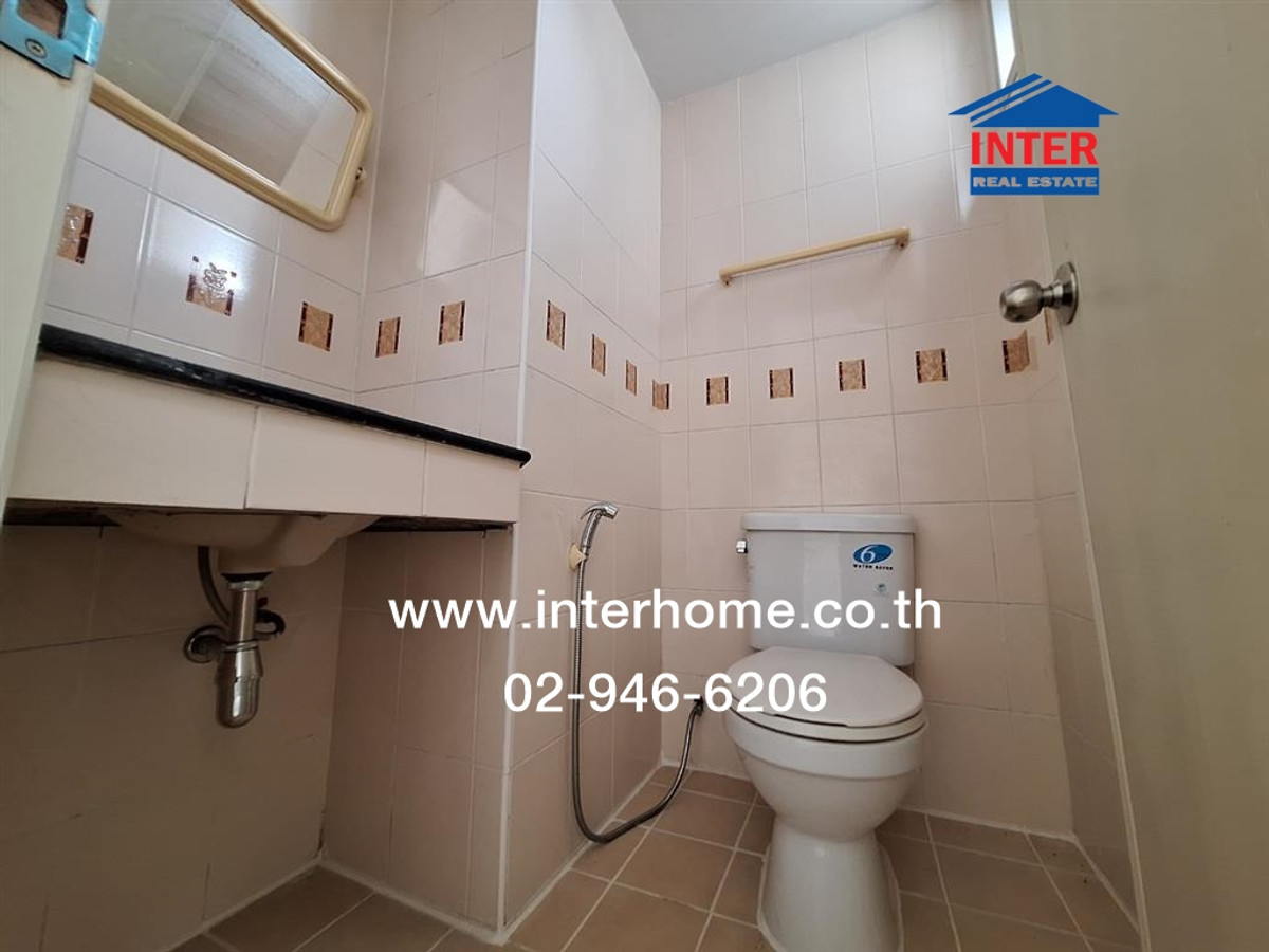 Condominium 22.16 sq m. Bang Yai Square A2 near The Square Bang Yai. Kanchanaphisek Road Rattanathibet Road, Bang Bua Thong, Nonthaburi Loading...