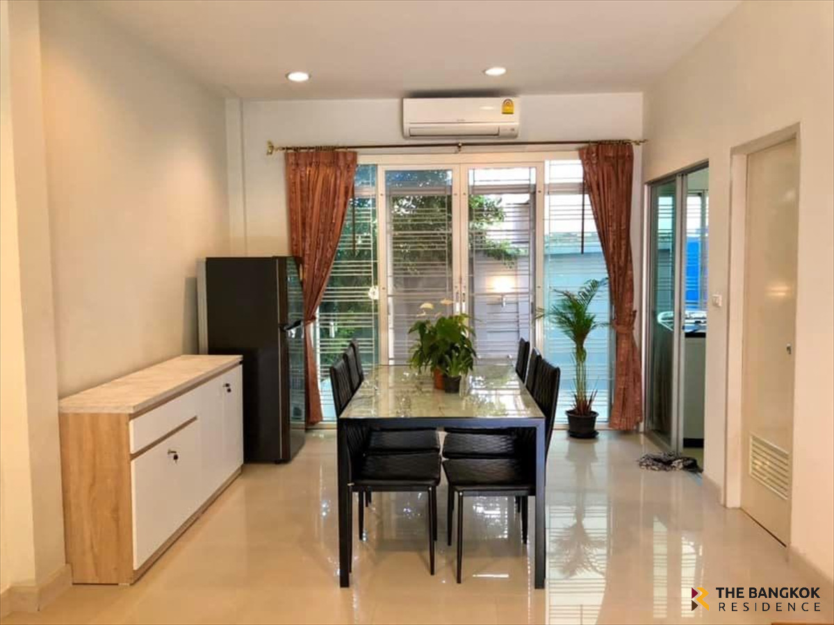 For SaleTownhomeThaphra, Talat Phlu, Wutthakat : 🏠 3-Storey Townhome, Baan Klang Muang Sathorn–Taksin 1 in the heart of Sathorn–Taksin area, near BTS Wutthakat
