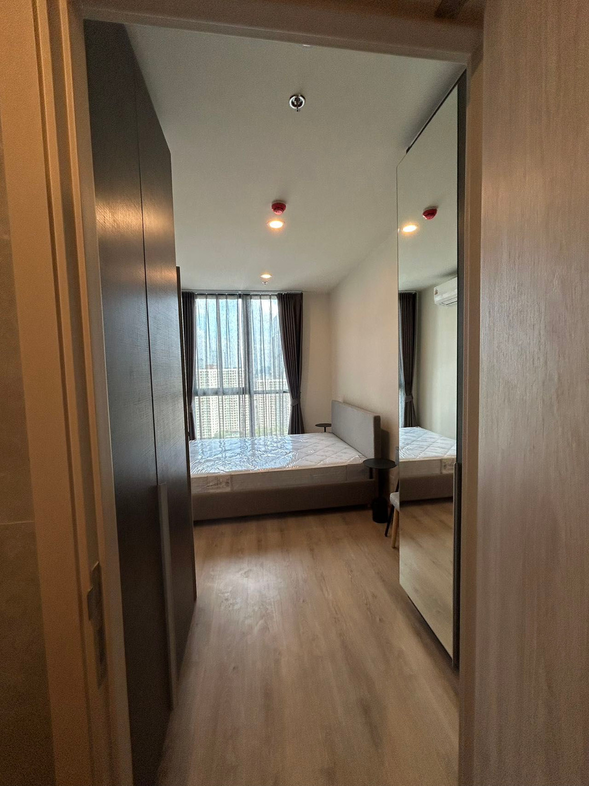 (𝗙𝗼𝗿 𝗿𝗲𝗻𝘁) Nue District R9 (30sq.m.) | 𝗥𝗲𝗻𝘁 18,000 𝗧𝗛𝗕/𝗠𝗼𝗻𝘁𝗵 ✨ Ready to move  📞 Tel / WhatsApp: 093-169-4849 📮 LINE: @bkk849 📱 WeChat: home849 Loading...