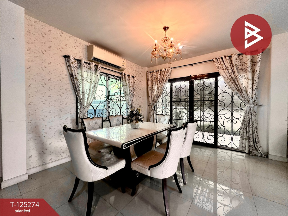 ขายบ้านแฝด หมู่บ้านเดอะวิลเลต (The Villette) ชลบุรี Loading...