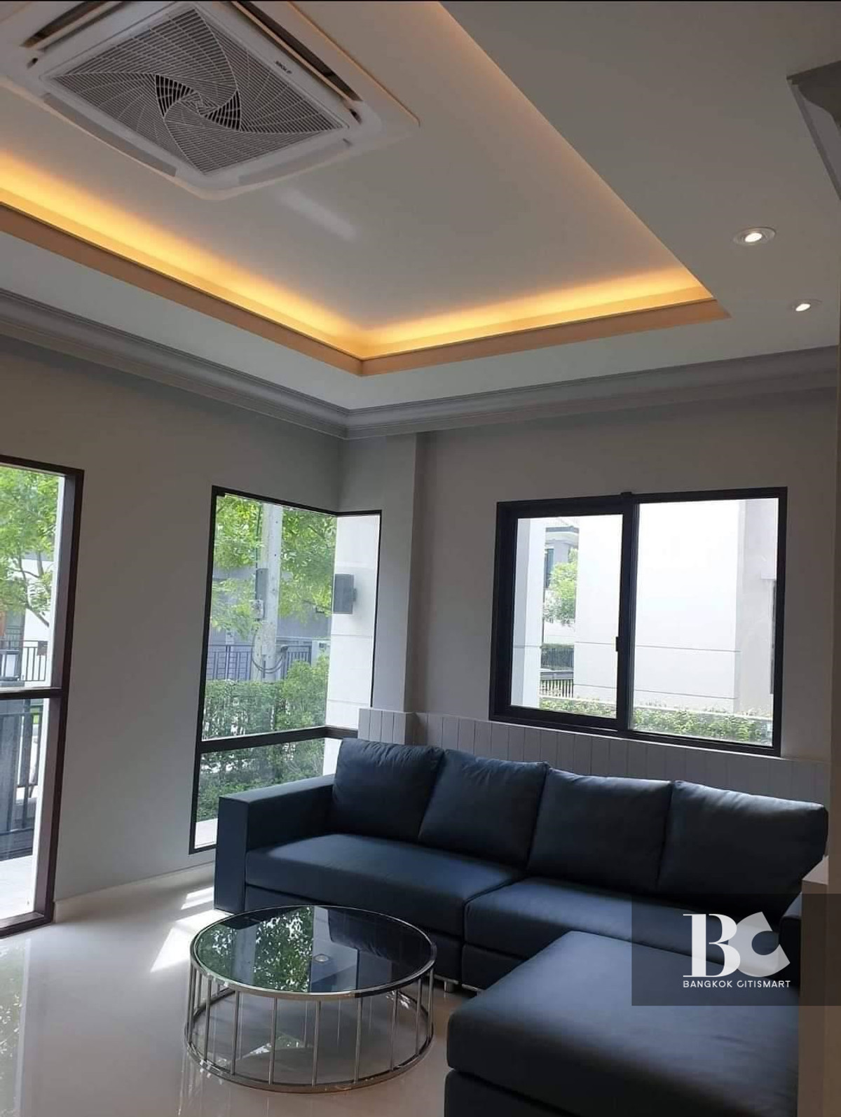 ราคาดีที่สุด the city pattanakarn ทำเลสุดฮิต ตกแต่งพร้อมเข้าอยู่ Ready to move in Loading...