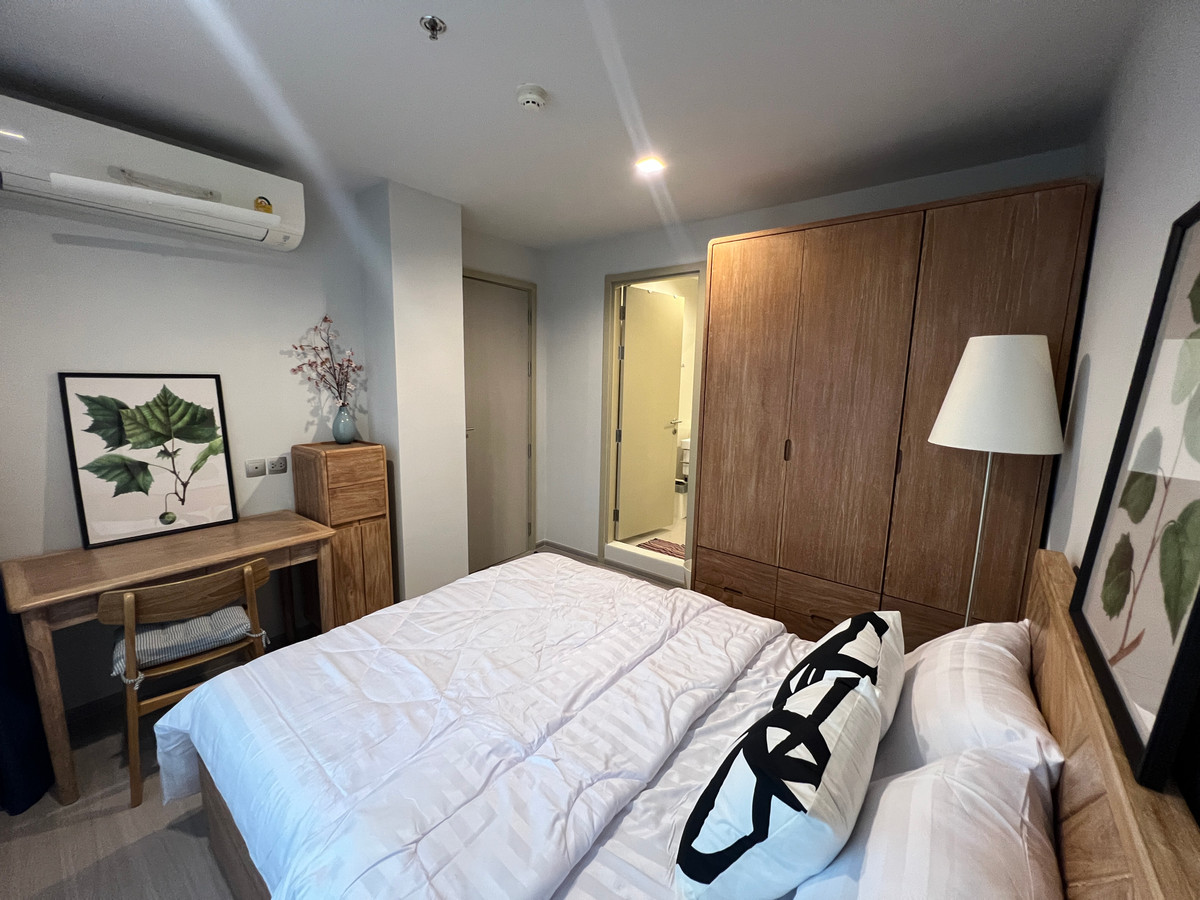 For RentCondoLadprao, Central Ladprao : Condo for rent: Life Ladprao, 2 bedrooms, 2 bathrooms, beautiful room, good view, complete furniture and electrical appliances. Located in the heart of the city, near BTS Lat Phrao Intersection, MRT Phahon Yothin.