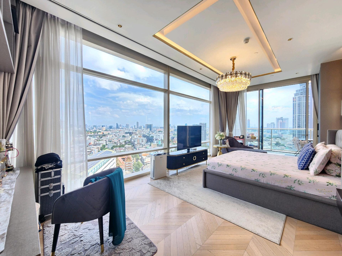 For RentCondoSathorn, Narathiwat : Unrivaled Urban Sanctuary: 3-BR Luxury at Four Seasons Private Residences
