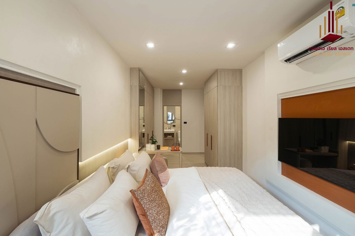 Sale DownCondoSukhumvit, Asoke, Thonglor : ✨ For Sale : Reference Ekkamai Condo ✨ 💰 only 14,477,000 thb