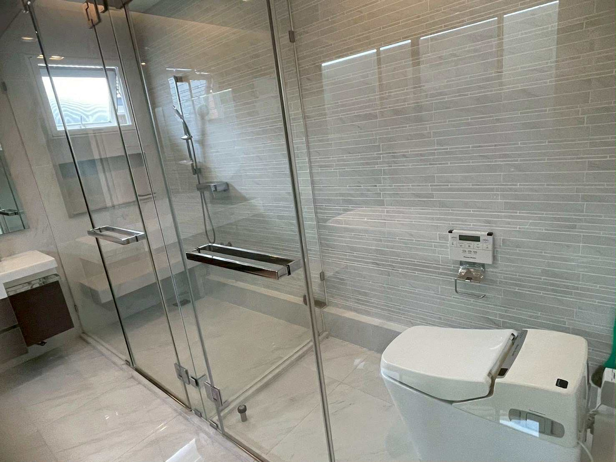 For SaleHouseBangna, Bearing, Lasalle : 122.8 sq m, 4 bedrooms, 5 bathrooms, 2-story detached house, Manthana 2, Bangna Km 7.