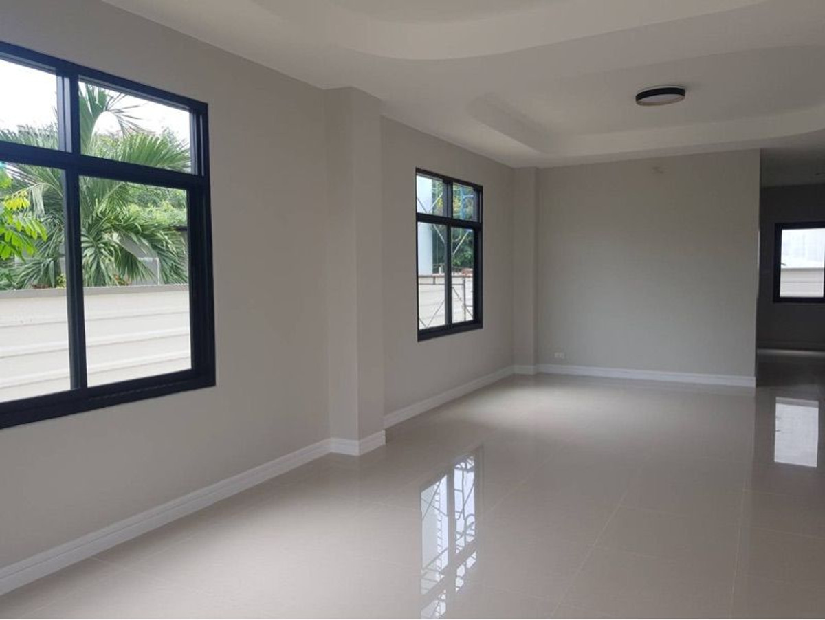 ขาย Home Office (ชัยพฤกษ์) 2 และ 3 ชั้นพร้อมที่ดิน ทำเลดี เดินทางสะดวก ใกล้สถานีรถไฟฟ้า MRT แยกปากเกร็ด  Loading...