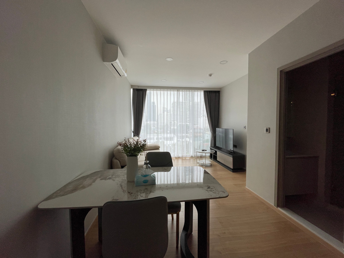 ขายคอนโดสุขุมวิท อโศก ทองหล่อ : ขายคอนโด Chewathai Residence Thonglor ทำเลทองหล่อ 20 เดินถึงได้ทั้งเอกมัย-ทองหล่อ เงียบสงบ เป็นส่วนตัว พร้อมอยู่ Fully Fitted พร้อมเฟอร์ฯ เครื่องใช้ไฟฟ้า ครบ