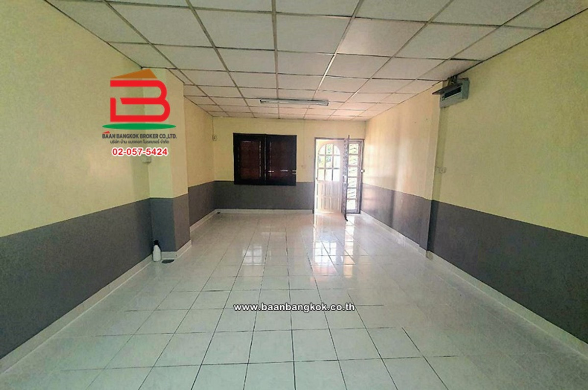 ขาย/เช่า ทาวน์เฮาส์ หมู่บ้าน บ้านสายลม แจ้งวัฒนะ 15 เนื้อที่ 16 ตรว. ทำเลดี ใกล้ห้างเซ็นทรัลแจ้งวัฒนะ ถนนแจ้งวัฒนะ ตำบลปากเกร็ด อำเภอปากเกร็ด จังหวัดนนทบุรี Loading...