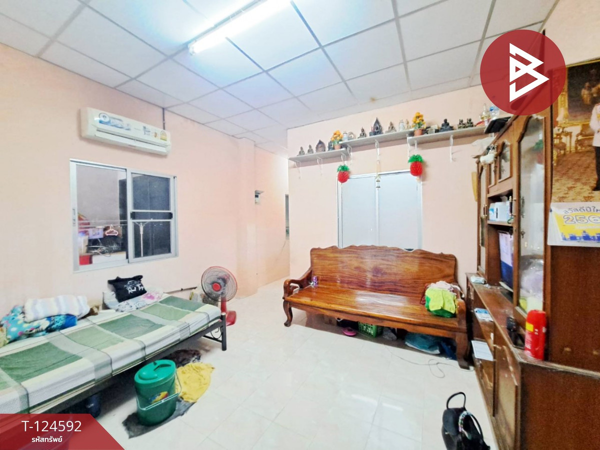 Townhouse for sale Warocha Village 5, Bang Bo, Samut Prakan Loading...