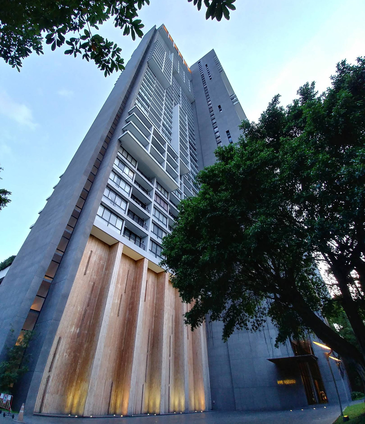 ขายคอนโดลาดพร้าว เซ็นทรัลลาดพร้าว : ขาย คอนโด ดิ อิสสระ ลาดพร้าว 2 ห้องนอน 2 ห้องน้ำ ชั้น 36 ขนาด 77.80 ตร.ม. ใกล้ MRT ลาดพร้าว พหลโยธิน รถไฟฟ้าสายสีน้ำเงิน ใกล้โรงเรียนหอวัง ใกล้เซ็นทรัล ลาดพร้าว ห้าแยกลาดพร้าว