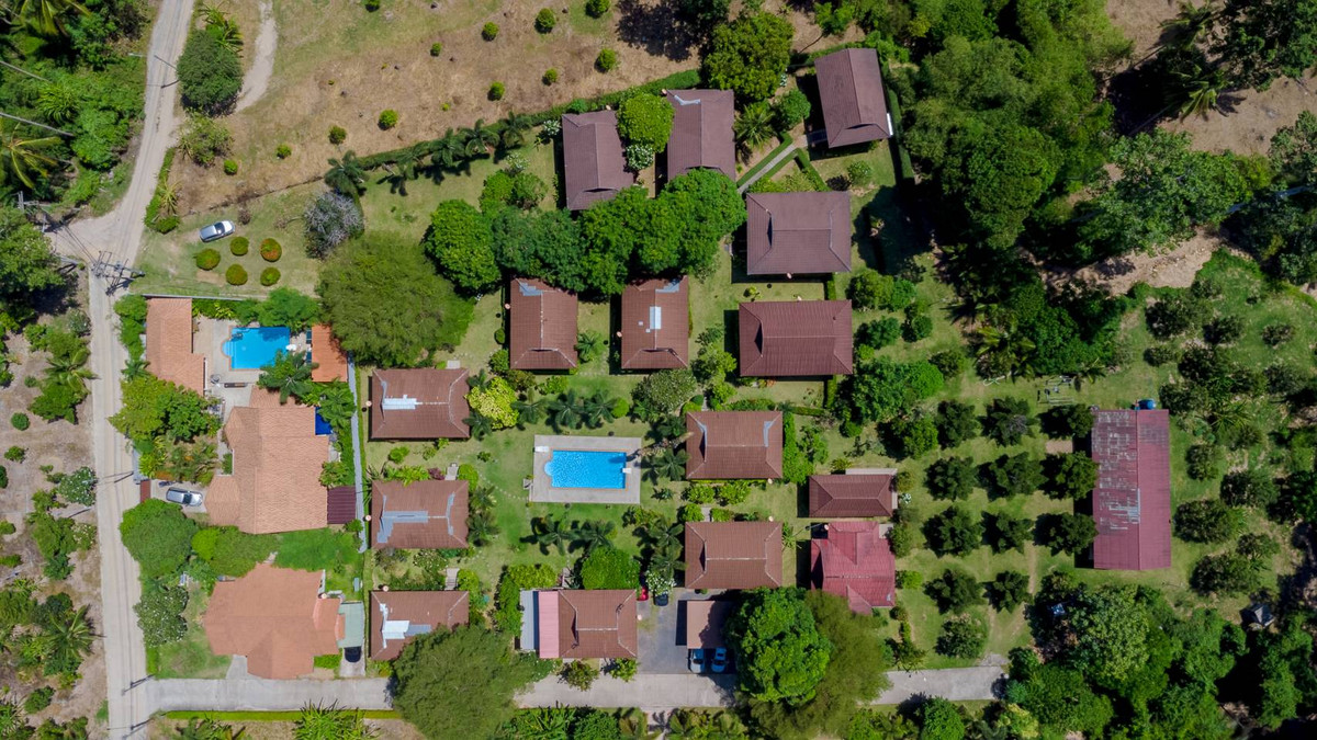 รีสอร์ต 15 วิลล่าพร้อมสวนผลไม้ ท่ามกลางธรรมชาติ สำหรับขาย บนเกาะสมุย Loading...