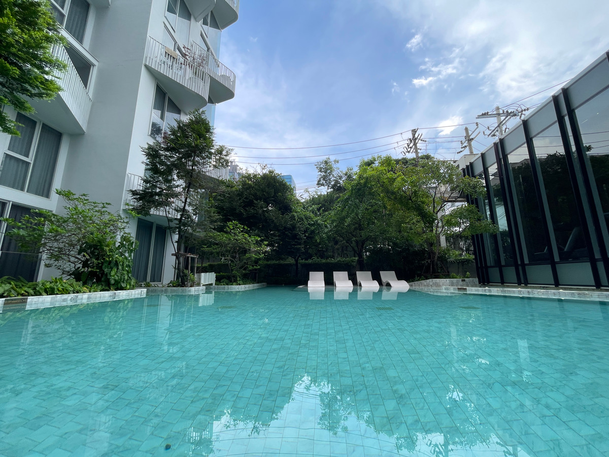 ขายคอนโดสุขุมวิท อโศก ทองหล่อ : ขายคอนโด Chewathai Residence Thonglor ทำเลทองหล่อ 20 เดินถึงได้ทั้งเอกมัย-ทองหล่อ เงียบสงบ เป็นส่วนตัว พร้อมอยู่ Fully Fitted พร้อมเฟอร์ฯ เครื่องใช้ไฟฟ้า ครบ