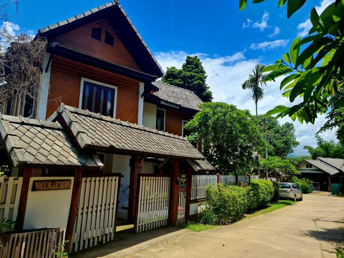 For SaleHouseMae Hong Son : 2 beautiful houses for sale in the heart of nature, mountain view, quiet, ready to move in, Baan Mae Hee, Pai District, Mae Hong Son, only 6.5 million baht.