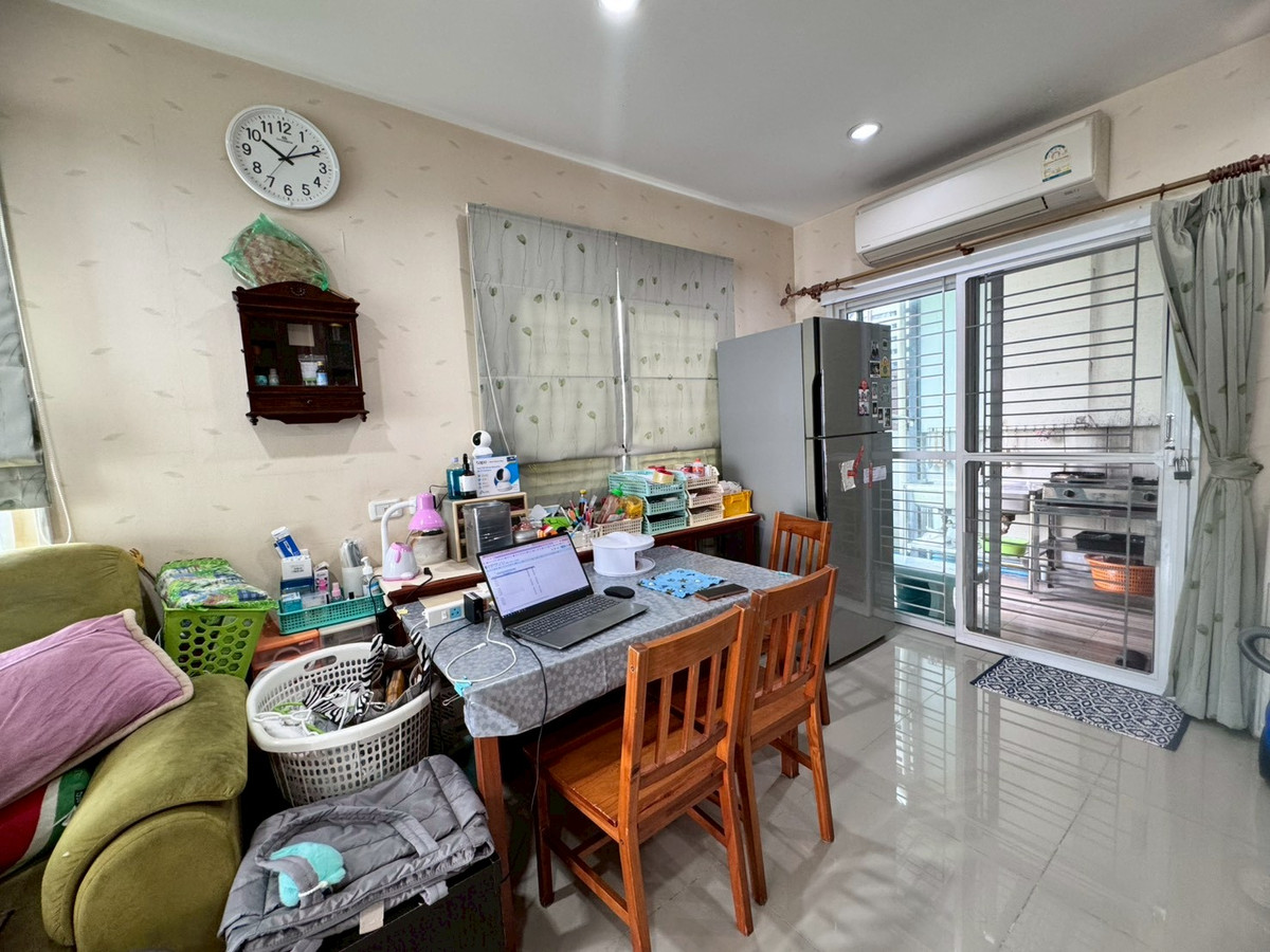 For SaleTownhomePattanakan, Srinakarin : Townhouse for sale, Villette Lite Pattanakarn 38 (Villette Lite Pattanakarn) near Triam Udom Phatthanakan (N.1911)