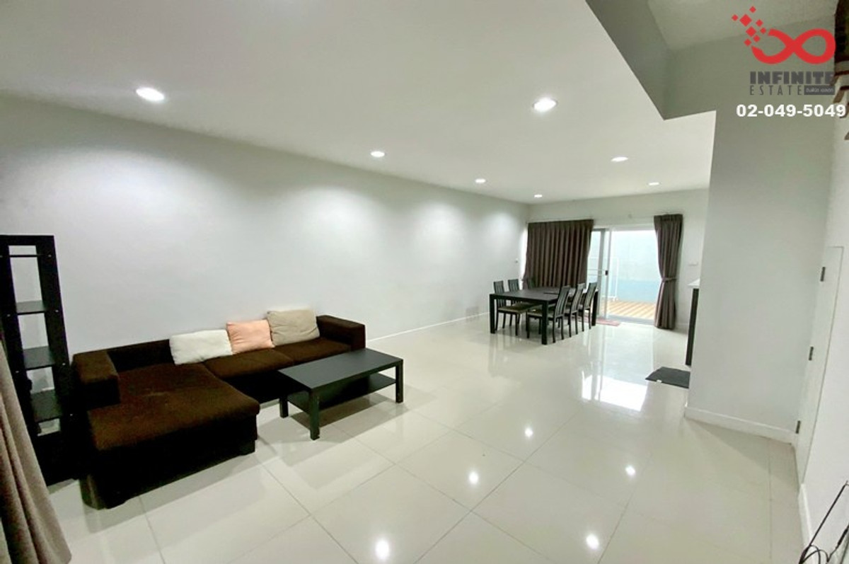 ขายและให้เช่าทาวน์โฮม 3ชั้น สเปซ ลาดพร้าว–เหม่งจ๋าย ลาดพร้าว80 24ตรว. Loading...