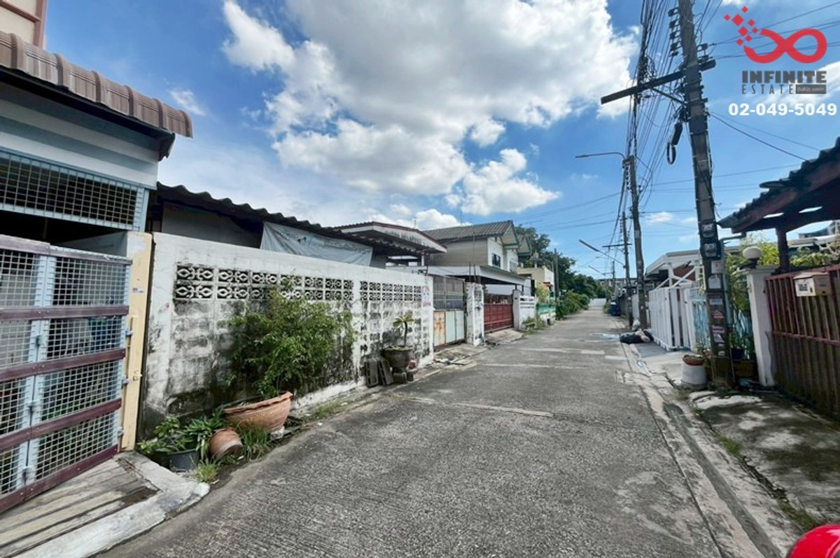 ขายที่ดิน 50ตร.วา โชคชัย 4 ซอย 62 ลาดพร้าว Loading...