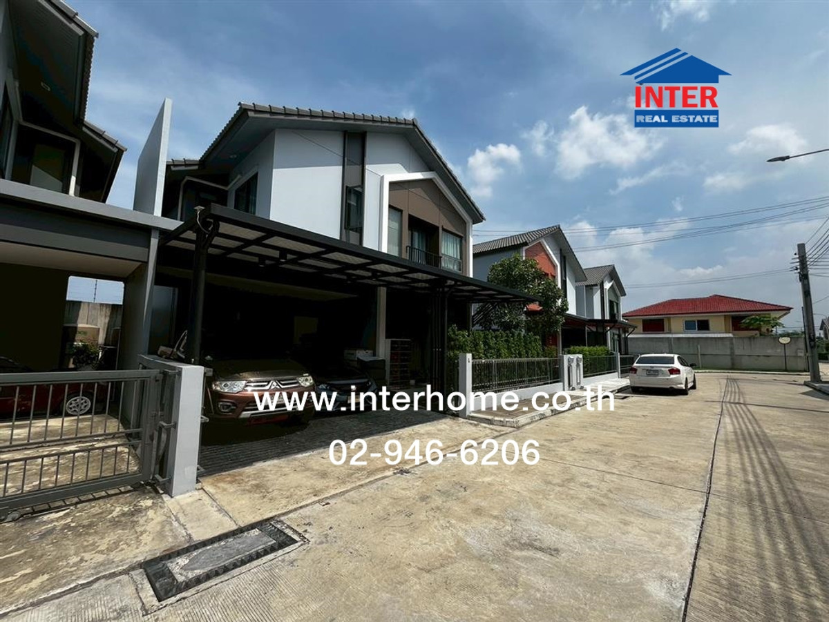 บ้านเเฝด 2 ชั้น 36.3 ตร.ว. หมู่บ้านอณาสิริชัยพฤกษ์ -วงแหวน ใกล้แม็คโครบางบัวทอง ถนนบางกรวย-ไทรน้อย บางบัวทอง นนทบุรี Loading...