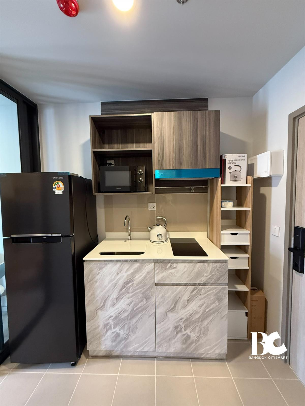 ✨ Aspire Onnut Station ✨⚡️ WALK TO BTS ON NUT! Premium High-Floor Unit for Rent! ⚡️ Loading...