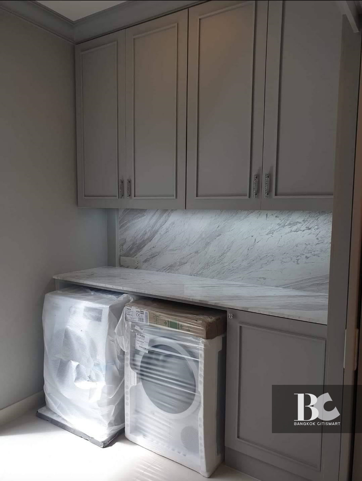 ราคาดีที่สุด the city pattanakarn ทำเลสุดฮิต ตกแต่งพร้อมเข้าอยู่ Ready to move in Loading...