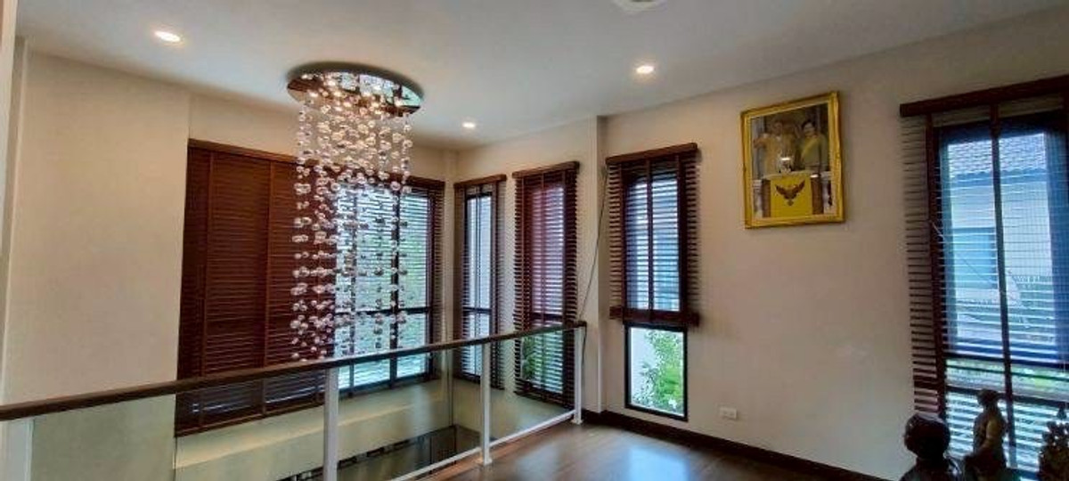 ขายบ้านเดี่ยว 2 ชั้น หมู่บ้านเดอะ ซิตี้ บางนา-กม.7 ทำเลดี เดินทางสะดวก Loading...