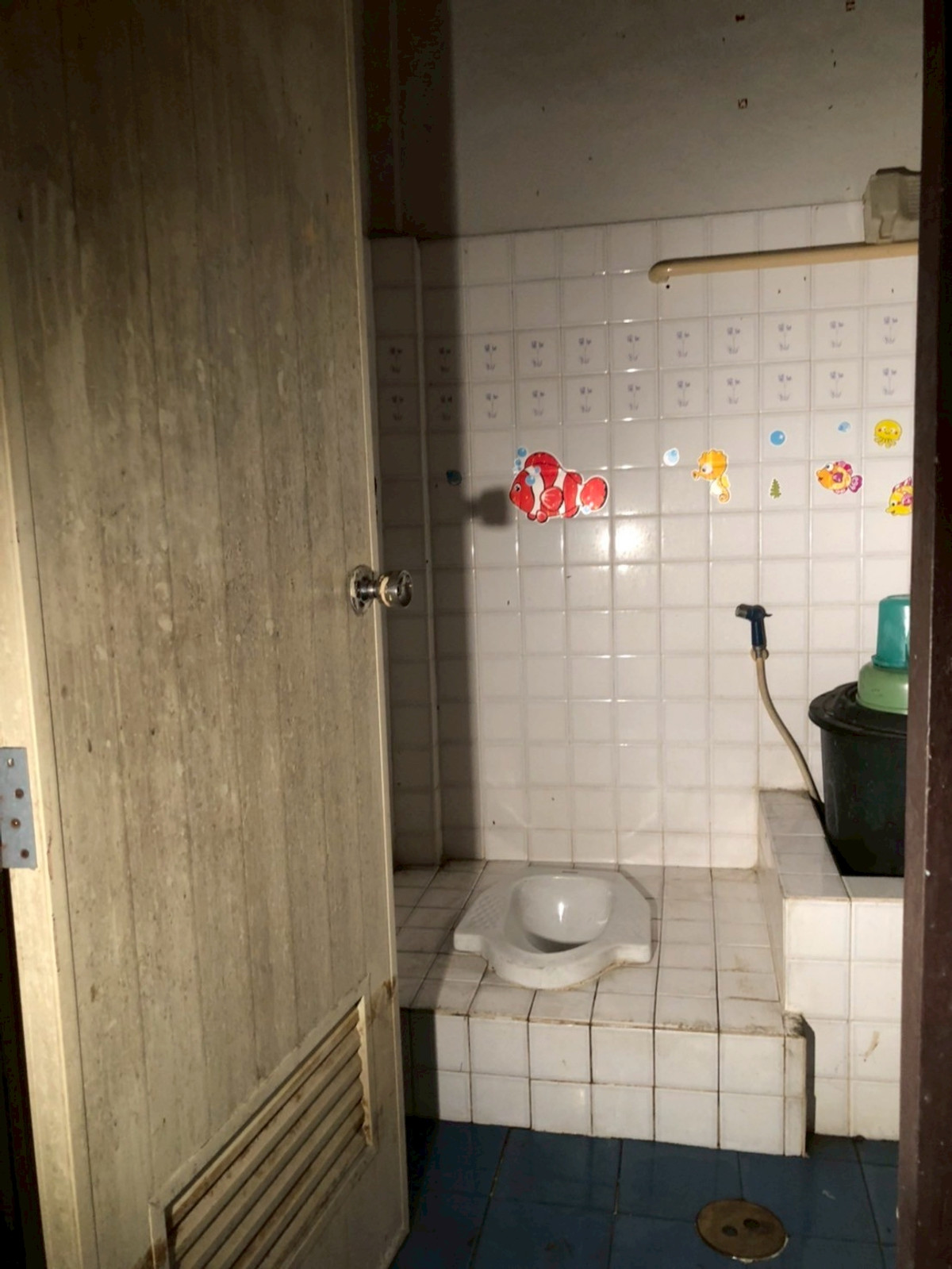 ขายด่วน ถูกมาก !!! ทาวน์เฮาส์ 2 ชั้น พร้อมให้คุณรีโนเวทได้ตามแบบที่ต้องการ !!! หมู่บ้านเจษฎา 2 ซ.พหลโยธิน 48 ขนาด 22.9 ตร.ว รีโนเวทไว้อยู่อาศัย หรือไว้ปล่อยเช่าขายต่อก็ทำกำไรได้คุ้มสุดๆ ใกล้ ม.เกษตรศาสตร์ หลักสี่ รามอินทรา บางเขน ดอนเมือง เดินทางสะดวก Loading...