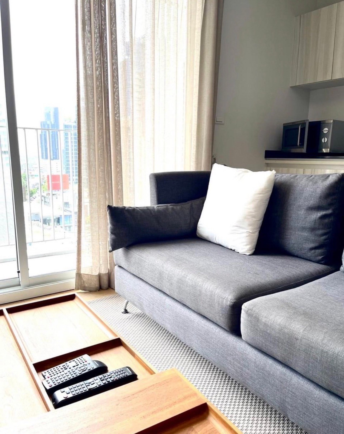 ขายคอนโดสุขุมวิท อโศก ทองหล่อ : ขายคอนโด HQ Thonglor | 1 Bedroom 43.56 ตร.ม. แต่งครบ พร้อมอยู่ โทร.0994629391 เบิร์ด